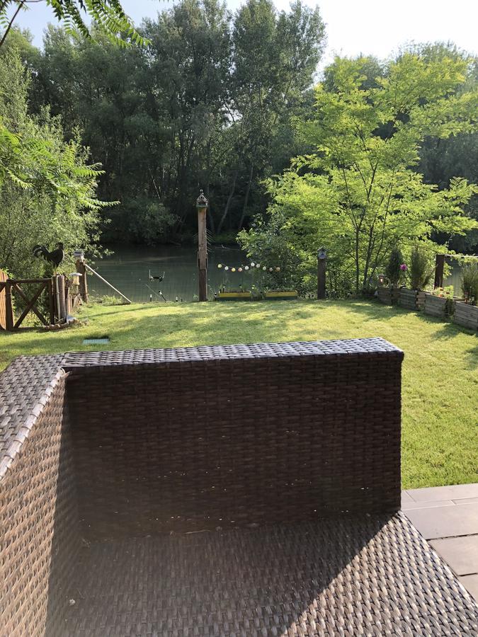 Vml Premium Apartman Mosonmagyarovar Exterior photo
