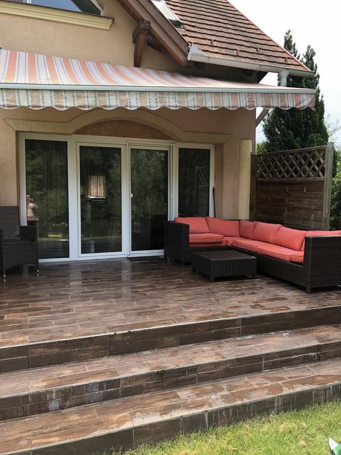 Vml Premium Apartman Mosonmagyarovar Exterior photo
